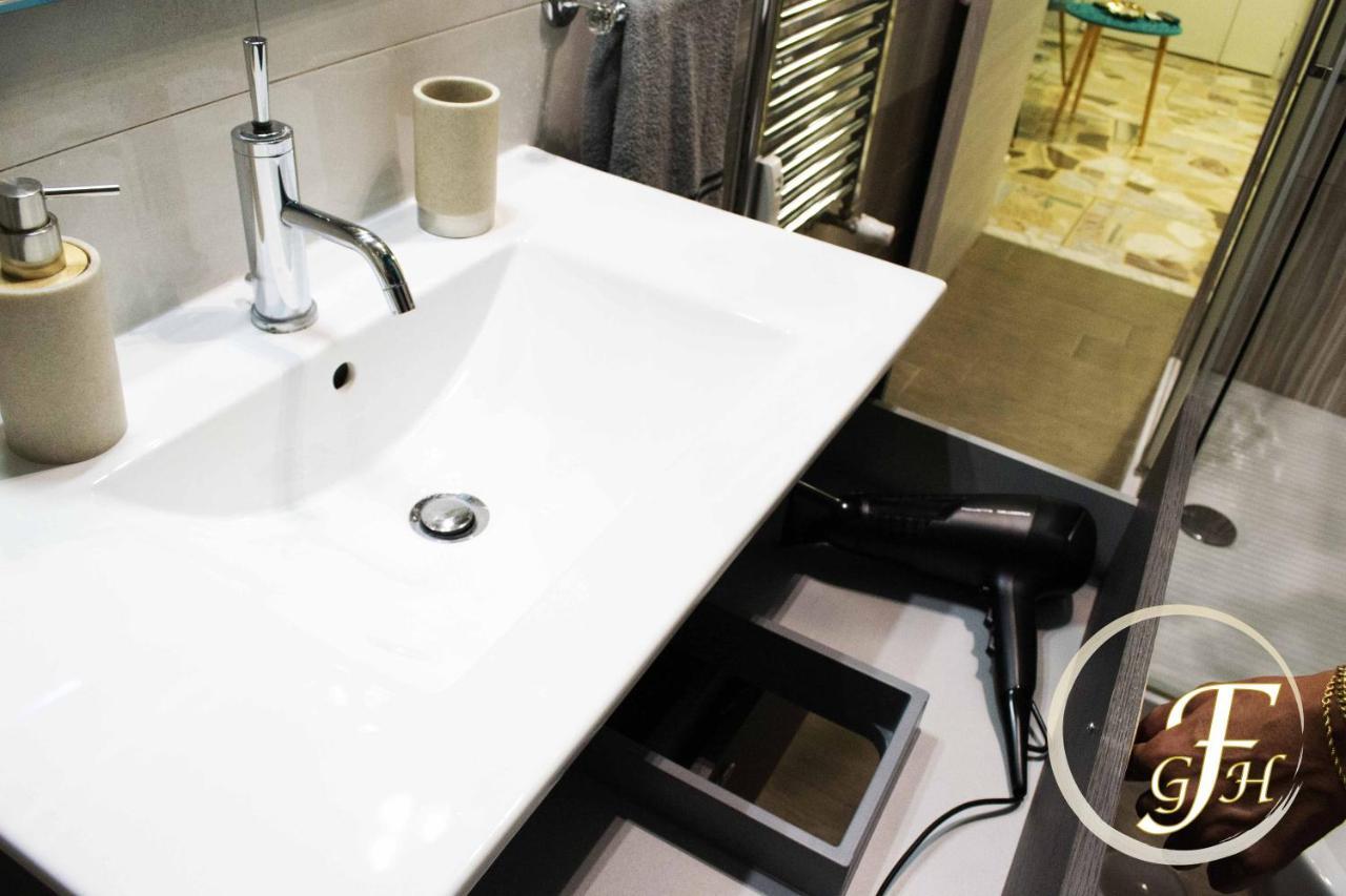 Fenty Guest House Roma Esterno foto